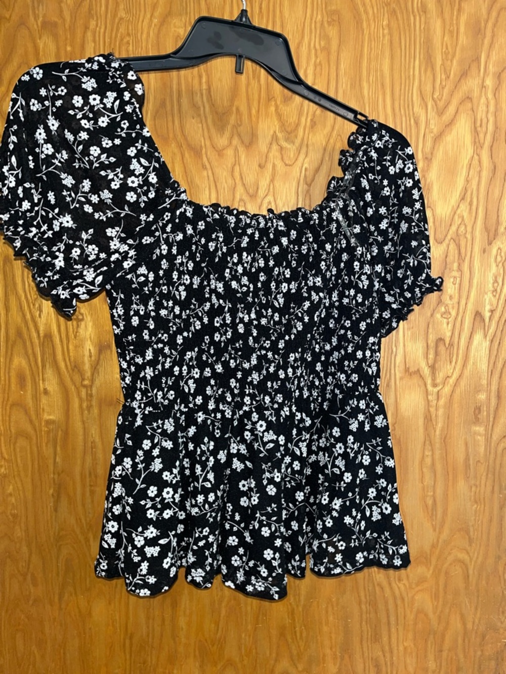 Black Floral Square-Neck Puff Sleeve Top - Picture 3 of 6